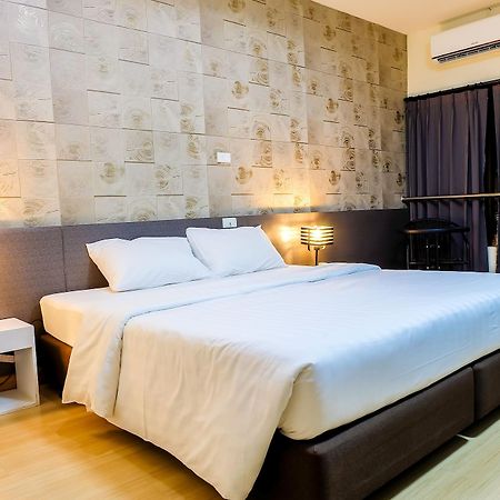 Prajaktra City Hostel Удон-Тхани Экстерьер фото